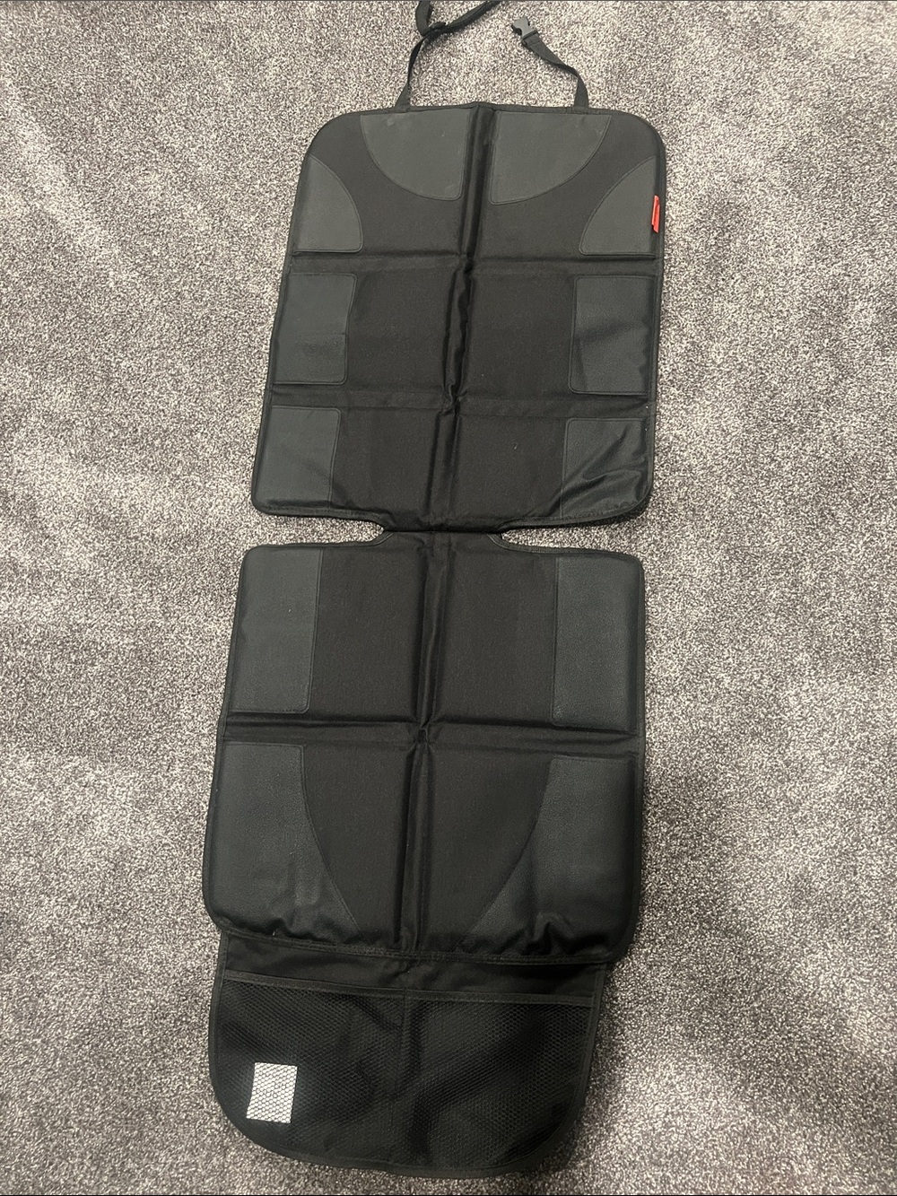Lusso car seat protector in black